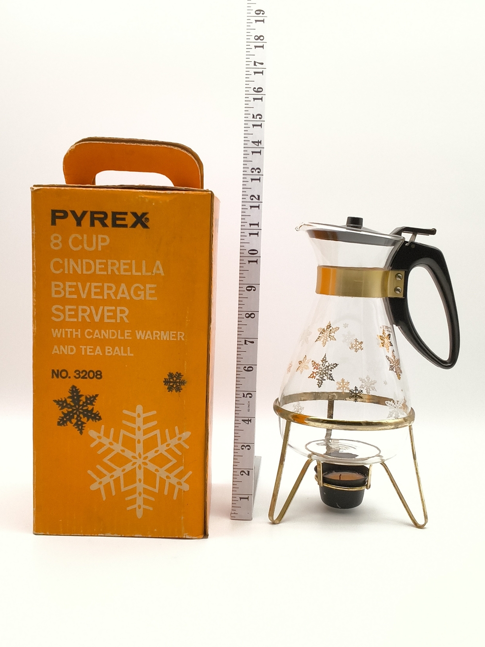 VTG Pyrex 8 Cup Cinderella Beverage Server Carafe 3208 In Original Box - Picture 2 of 16